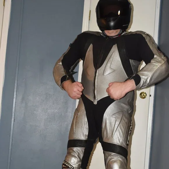 Teknic leather motorcycle suit, kangaroo hide, size US 44 - Picture 2 of 16